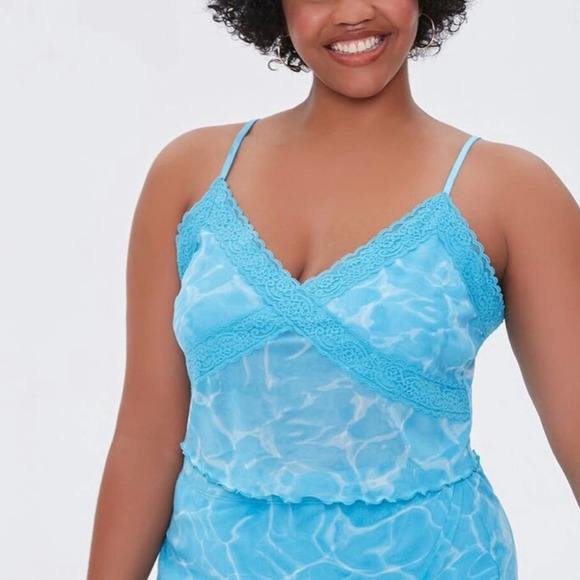 SOLD 💕NWT Forever 21+ Water Print Lace Trim Cami - Picture 2 of 12
